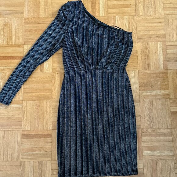 Vero Moda- Silver and Black dress - Picture 1 of 3